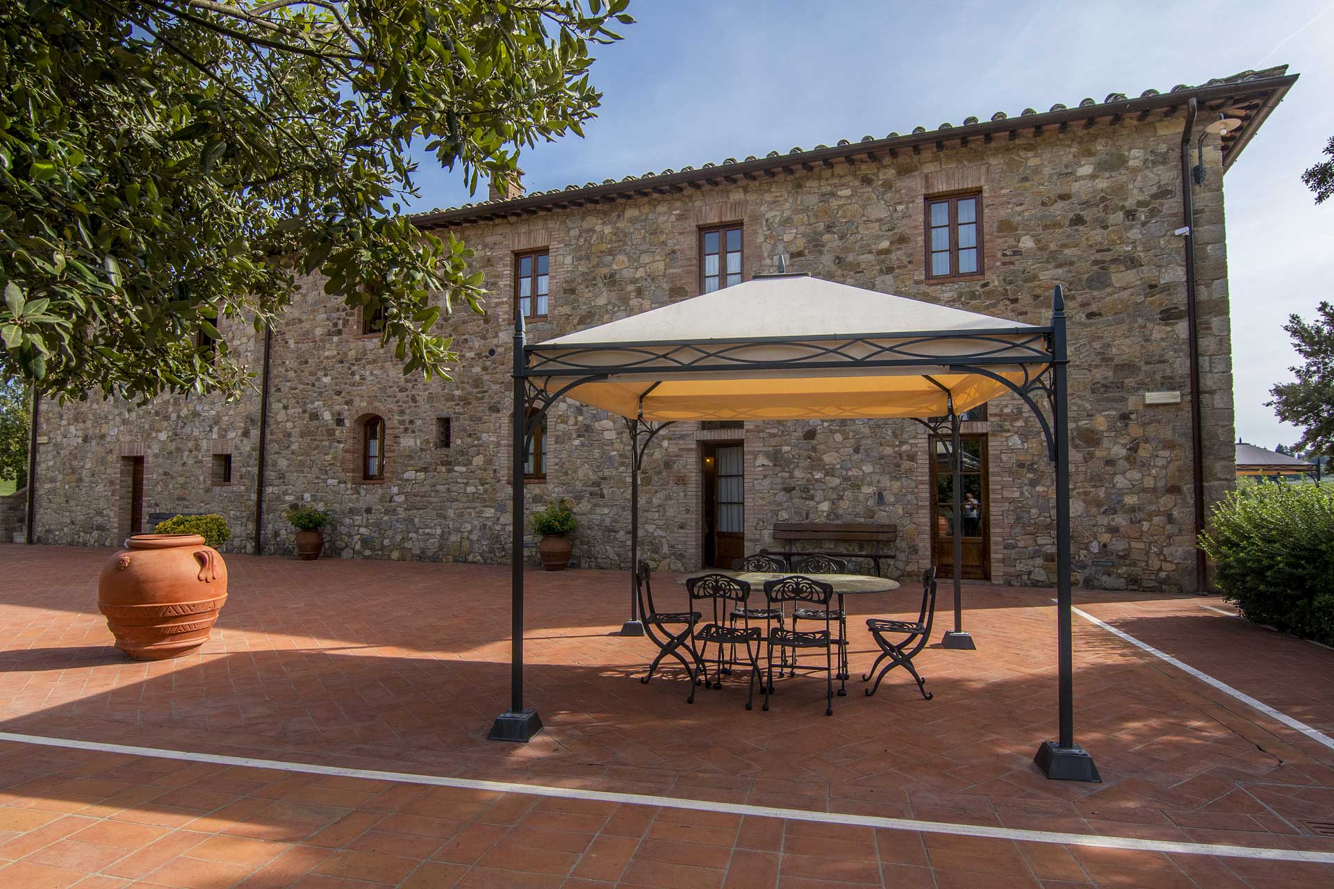 Una Villa con piscina nel cuore della natura